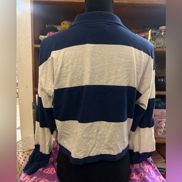 Blue&White Color Block Women’s Cropped Rugby feat. Oakland theme, size Small - Picture 5 of 7